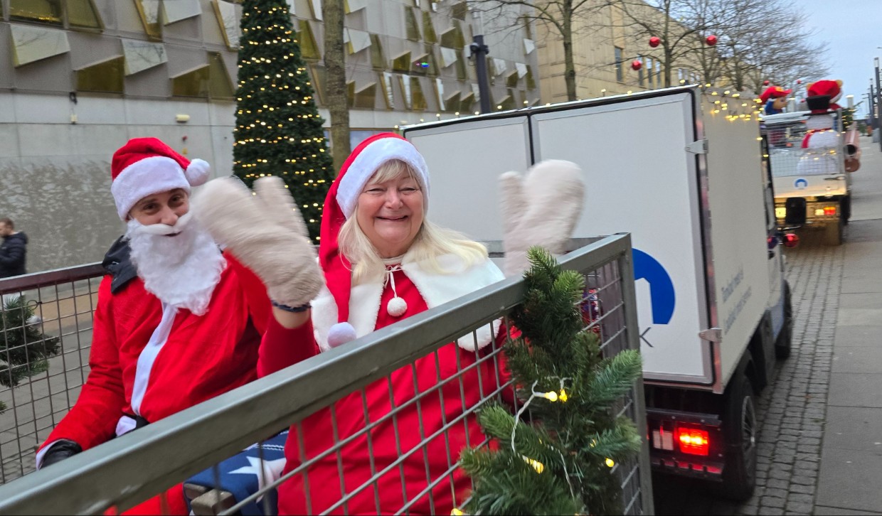 Luciatåget och tomtarna