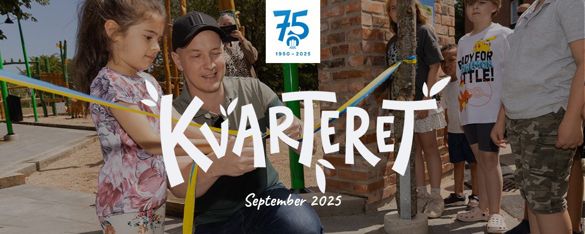 Headerbild - Karl-Henrik klipper bandet på lekplatsinvigning